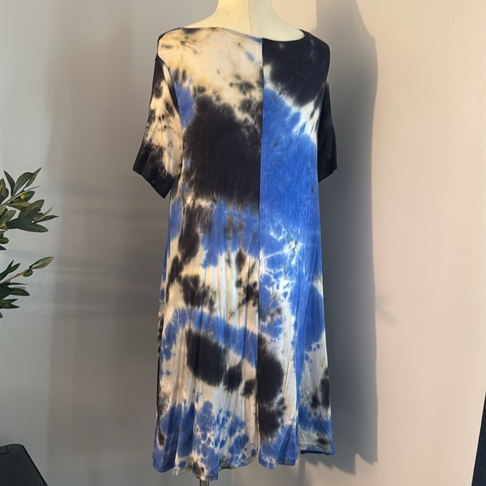 Cavia Dress - Picture 2 of 4